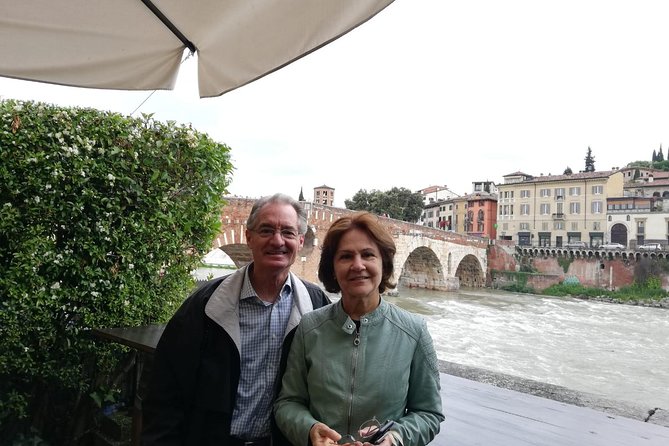Verona City Sightseeing Walking Tour of Must-See Sites With Local Guide - Local Guides Captivating Anecdotes