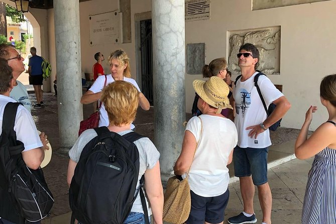 Verona City Tour With Official Guide - Not Double Languages - Pacing and Guide Attentiveness