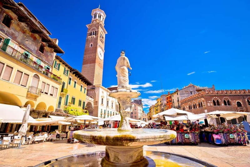Verona Guided Walking Tour of the City's Top Highlights - Piazza dei Signori: Dante’s Square  