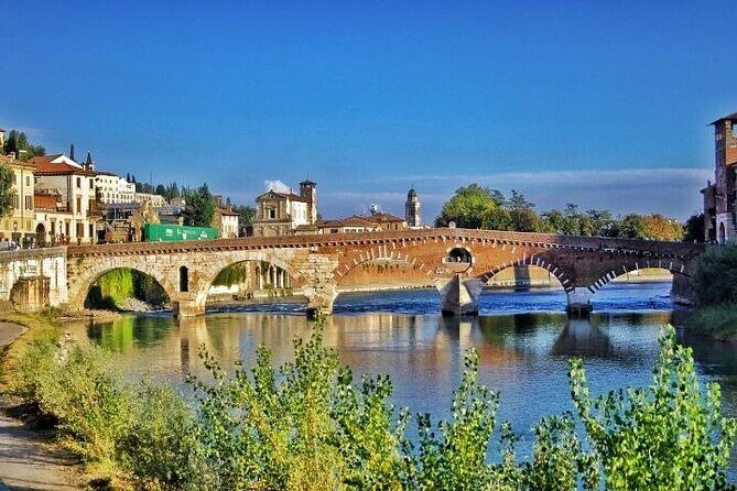 Verona Highlights & Hidden Gems Walking Tour - Exploring Verona: A Walk through Time and Charm