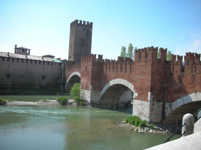 Verona: Private 2-Hour Walking Tour - Tour Experience