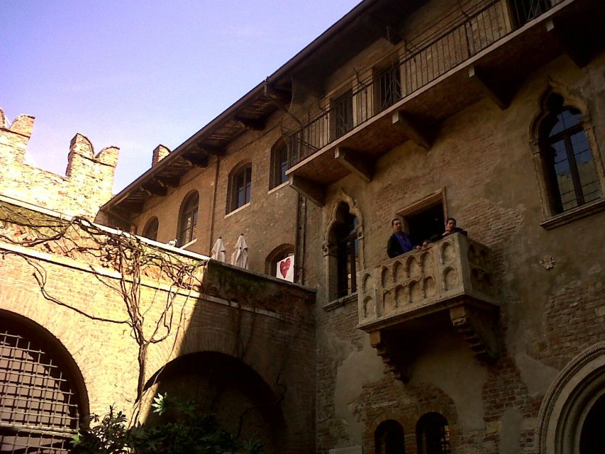 Verona: Private 2-Hour Walking Tour - Roman Amphitheater on Piazza Brà