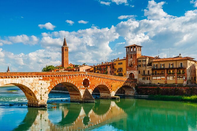 Verona Scavenger Hunt and Highlights Self-Guided Tour - Uncovering Historical Landmarks