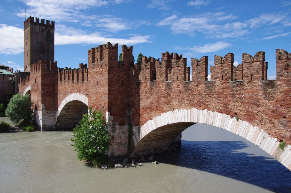 Verona: Sightseeing and Heritage Tour - Highlights of the Experience