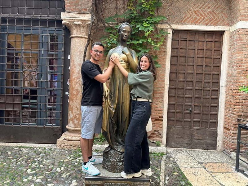 Verona: Street Food Tour and City Guided Sightseeing - Exploring Verona in a Flavorful Two and a Half Hours