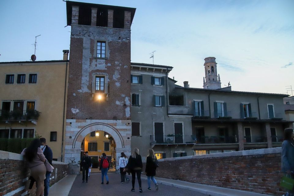 Verona: Street Food Walking Tour Near the Historical Center - Tips for Participants