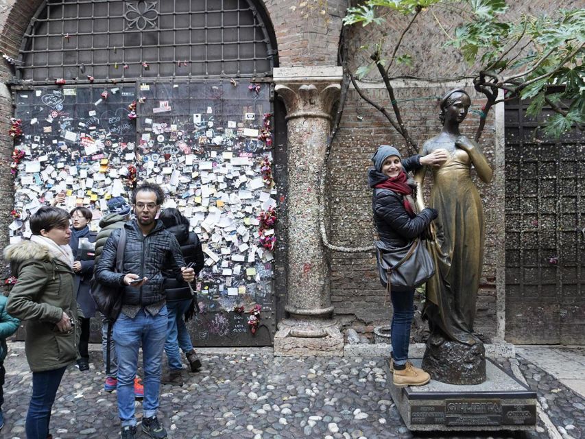 Verona Unveiled: Arena Walking Tour - Traverse Ponte Scaligero