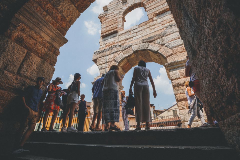 Verona: Walking Tour With Skip-The-Line Arena Ticket - Key Attractions