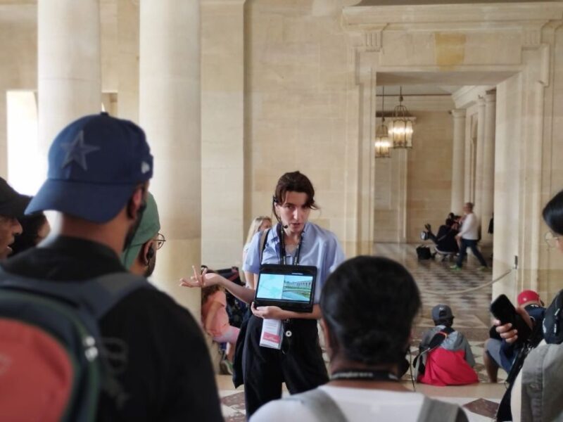 Versailles Palace: Private & VIP Guided Tour - Official Guides and Personalization
