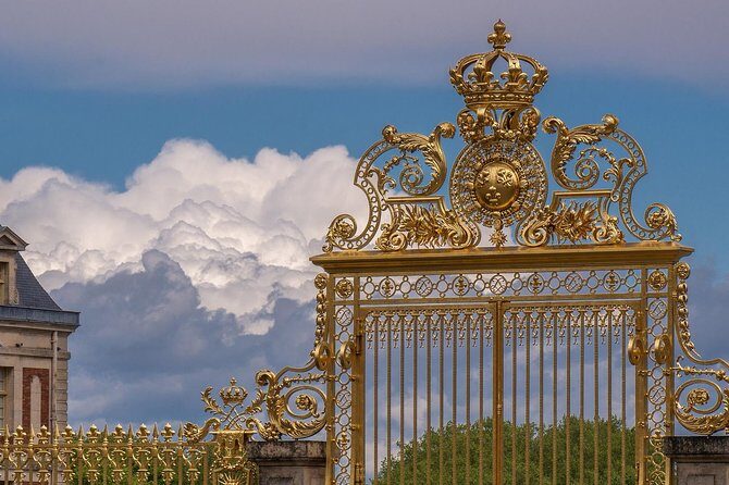Versailles Private Guided Tour - Reserved Entry Included - Practical Considerations