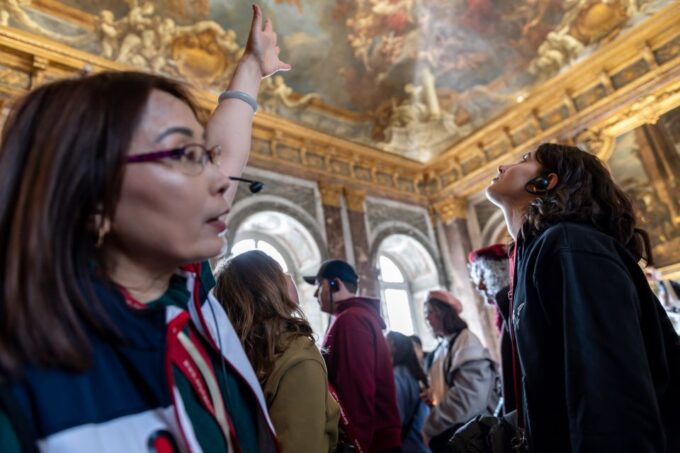 Versailles: Private Tour of the Palace With Reserved Entry - Booking and Cancellation