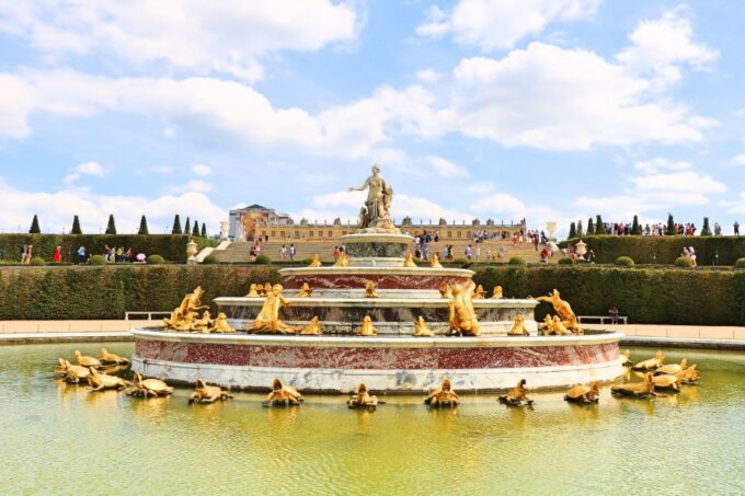 Versailles: Skip-the-Line Guided Palace Tour and Full Access - Ask Away