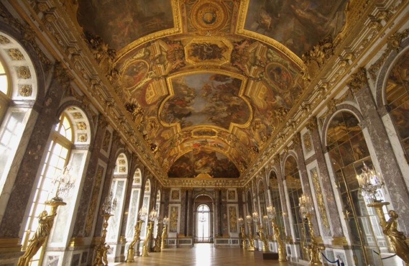Versailles: Skip-The-Line Guided Tour of Palace With Gardens - Itinerary