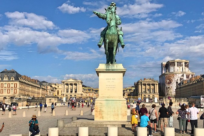 Versailles Small Group Guided Tour With Tranportation From Paris - Frequently Asked Questions