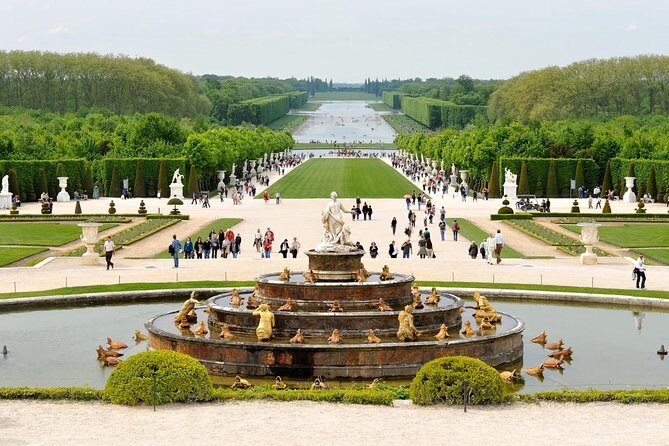 Versailles Timed Entrance Ticket and Giverny Small Group Day Trip from Paris - FAQ
