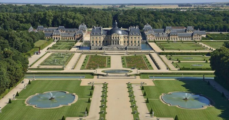 Versailles & Vaux Le Vicomte Castles & Barbizon VIP 8hrs - Marvel at the Grandeur of the Hall of Mirrors