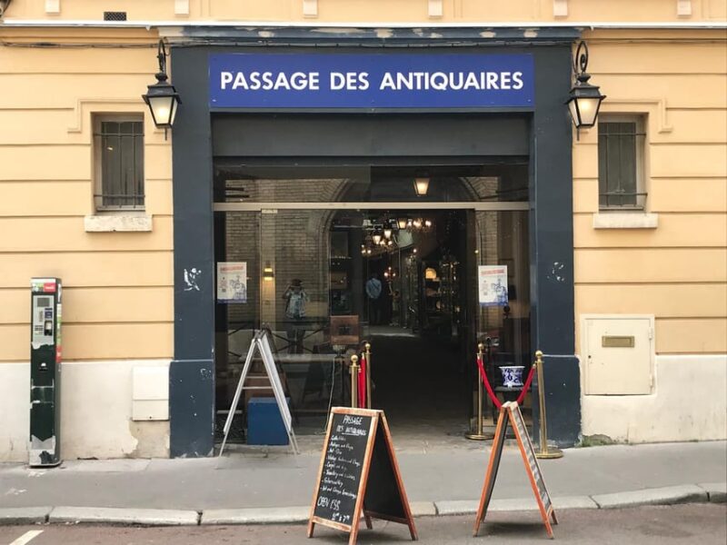 Versaillles: Hidden Passages and Antiques Neighbourhood - Important Information