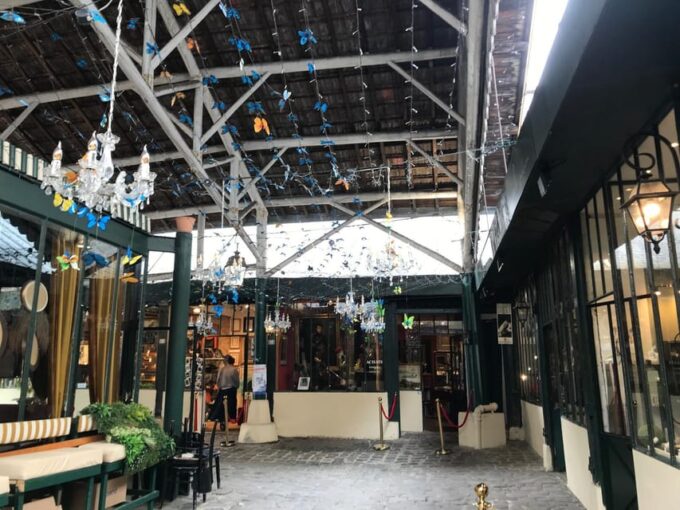 Versaillles: Hidden Passages and Antiques Neighbourhood - Free Cancellation and Reserve Now