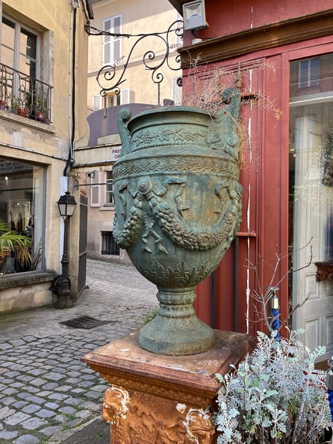 Versaillles: Hidden Passages and Antiques Neighbourhood - Frequently Asked Questions