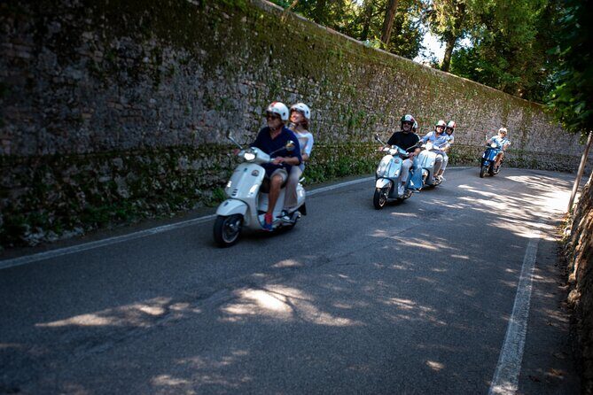 Vespa 125 rental to explore the UNESCO Hills - FAQ
