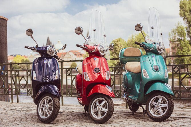 Vespa Rental Prague City Center - Key Points