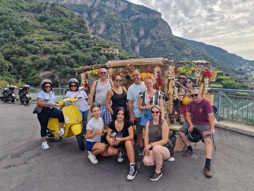 Vespa Rental: the Italian Icon of Style and Design - Detailed Description of the Vespa Experience