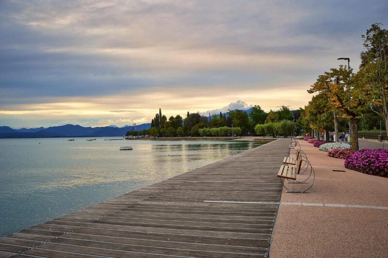 Vevey: Express Walk With a Local in 60 Minutes - Personalized Recommendations for Dining and Leisure