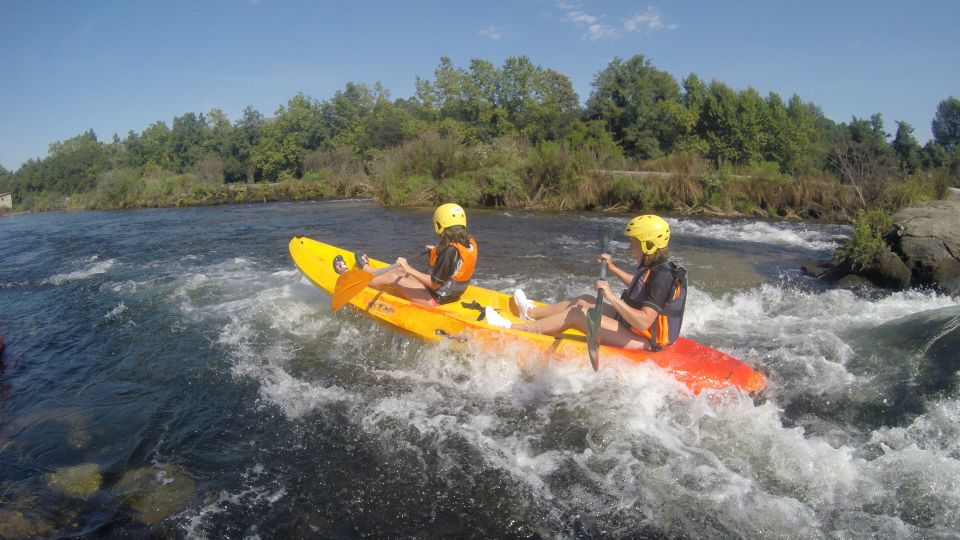 Viana Do Castelo: Kayak Tour at Lima River - Language Options and Pickup