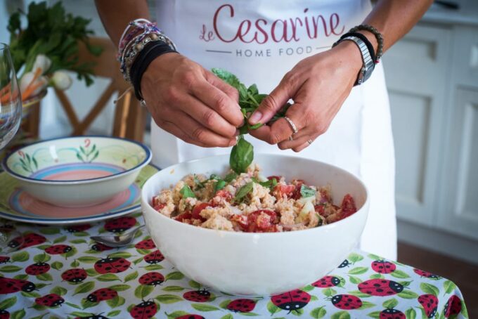 Viareggio: Market, Cooking Demo & Meal at a Locals Home - Dining Experience