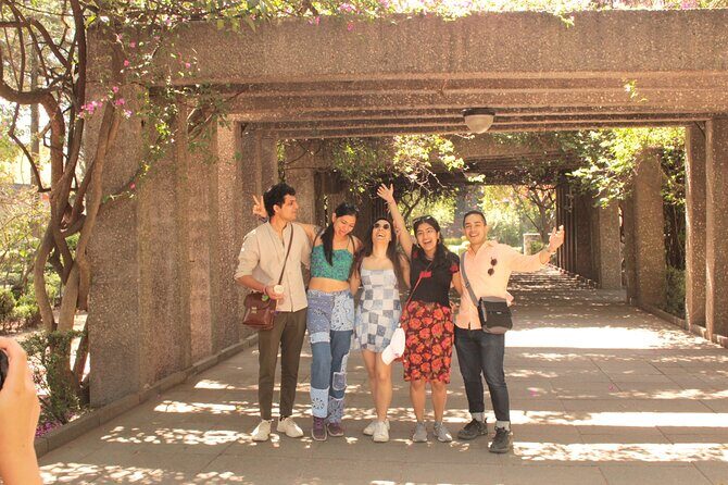 Vibrant Coyoacán Art Tour with Flavorful Mexican Fruit Tasting! - Practical Details and Considerations