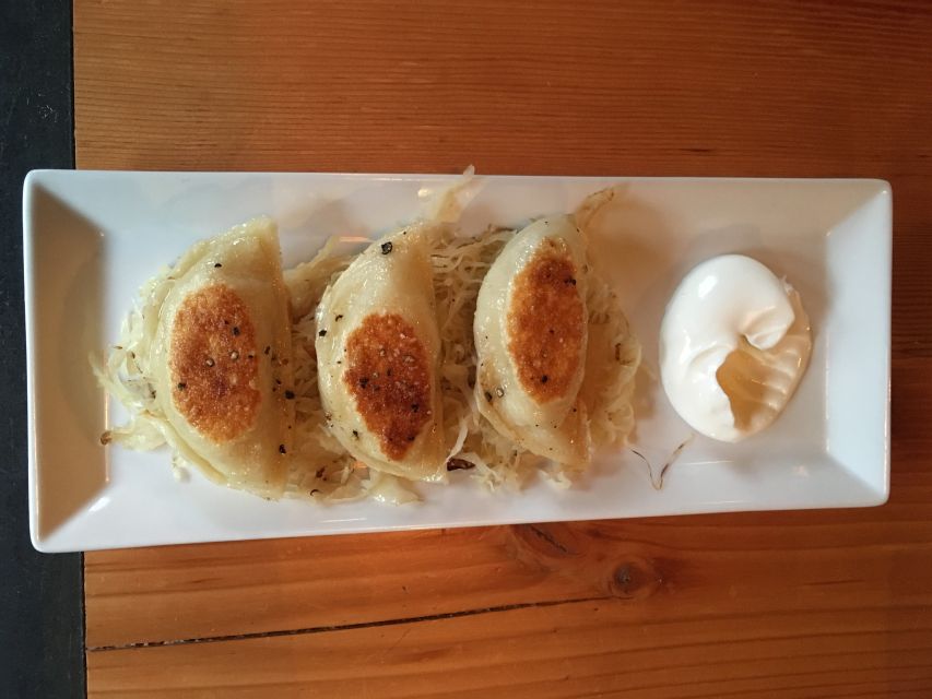 Victoria: 2-Hour Food and History Tour With Tastings - Key Points