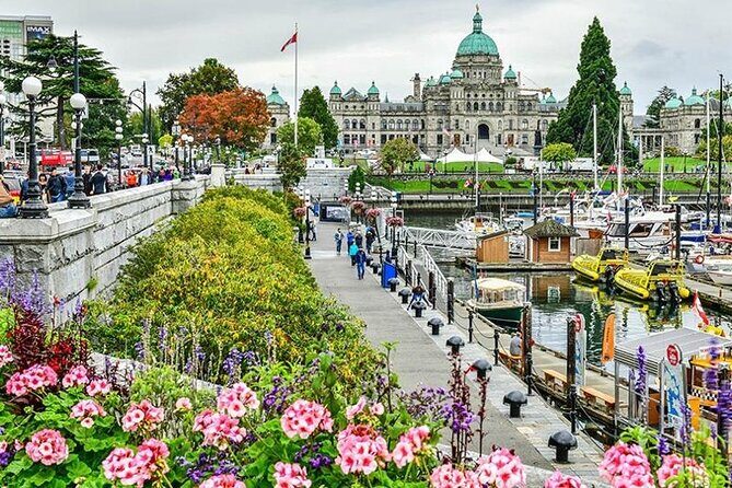 Victoria and Butchart Gardens Tour with Gulf Island Ferry - A Full-Day Immersion in Vancouver and Vancouver Island
