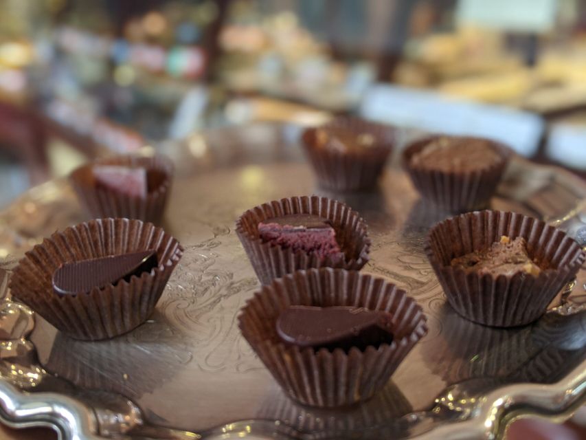 Victoria: Downtown Food and City Tour - Inclusions