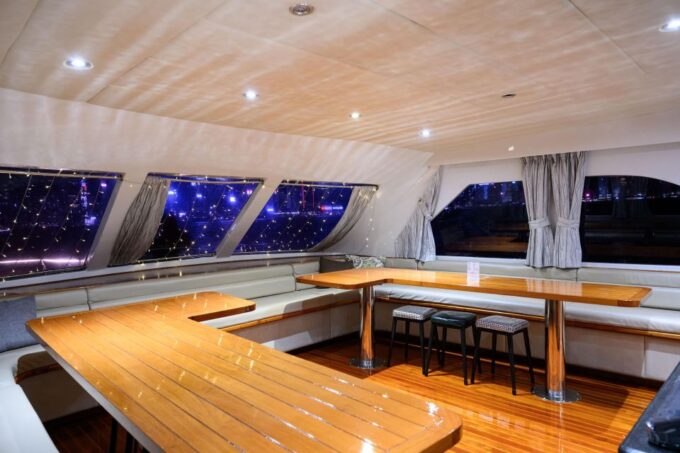 Victoria Harbour: Night Yacht Tour With Stunning Views - Exclusive Symphony of Lights Viewing