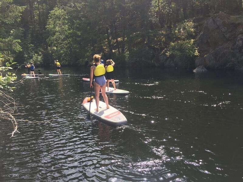 Victoria: Intro to Stand Up Paddle Boarding at Thetis Lake - Exploring the Experience in Detail