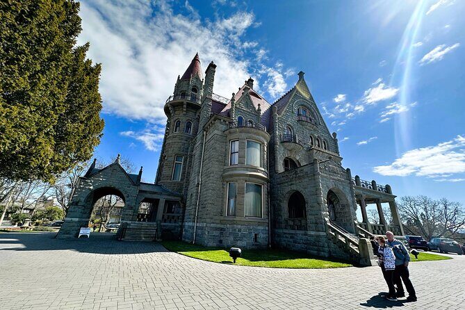 Victoria Private Express Tour for 1 to 3 Guests - An In-Depth Look at the Victoria Private Express Tour