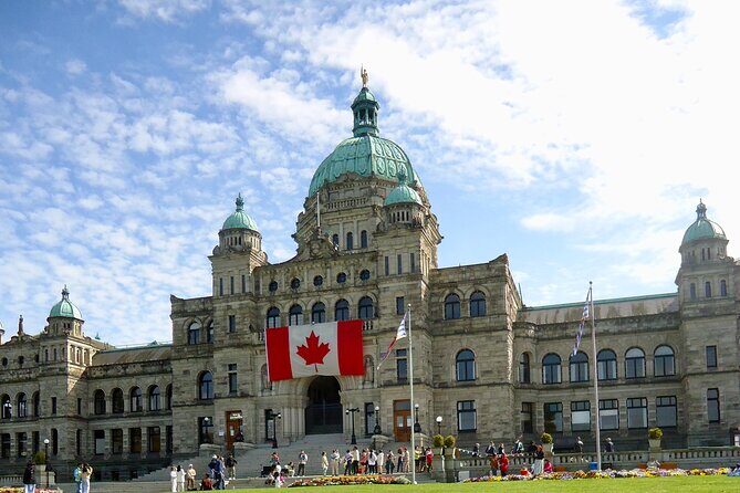 Victoria Private Tour Visiting the City and Butchart Gardens - Practical Details and Considerations