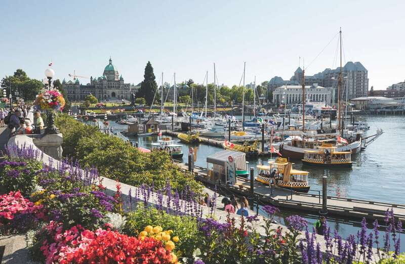 Victoria: Tips-Based City Highlights Walking Tour | 2.5-Hour - Who Should Consider This Tour?
