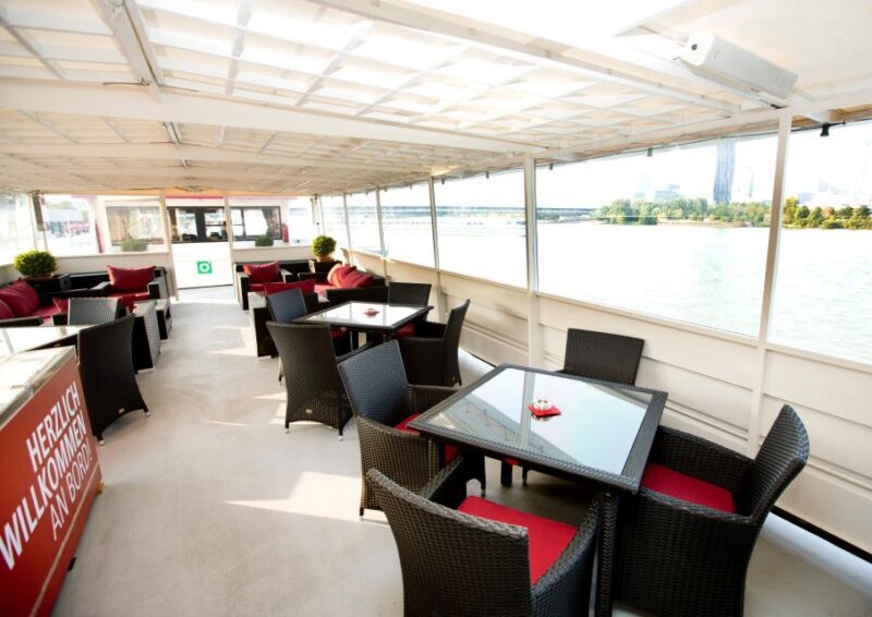 Vienna: 3.5-Hour Danube 70s, 80s, 90s Party Cruise w/ Dinner - An Honest Look at the Experience