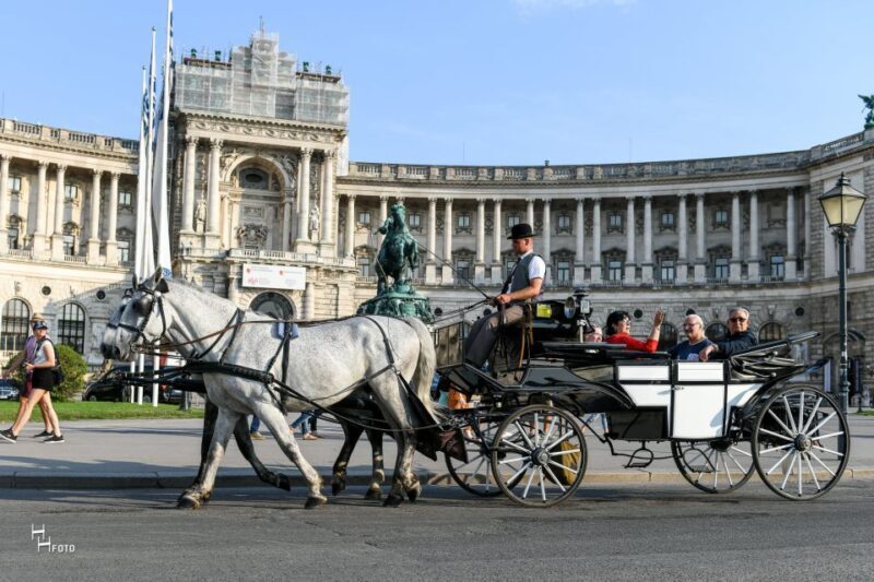 Vienna: 30-Minute Fiaker Ride in the Old Town - An In-Depth Look at the Vienna Fiaker Experience