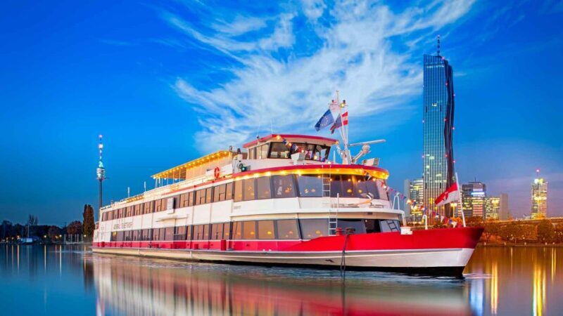 Vienna: 3,5-Hour Danube Cruise "Italian Night" - The Best Fit for Your Vacation