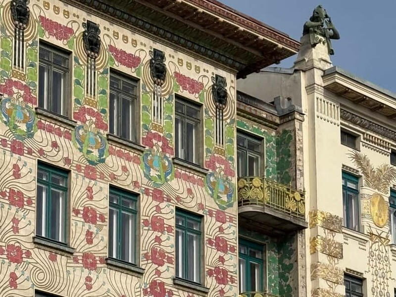 Vienna: a walk through art and architecture in the early 1900s - Key Points