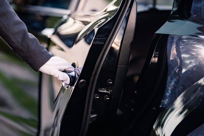 Vienna Airport Transfers From Vienna City With Private Driver - The Sum Up