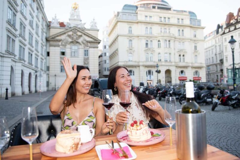 Vienna Candlelight Dinner Experience in a Classic Oldtimer - Why Choose This Experience?