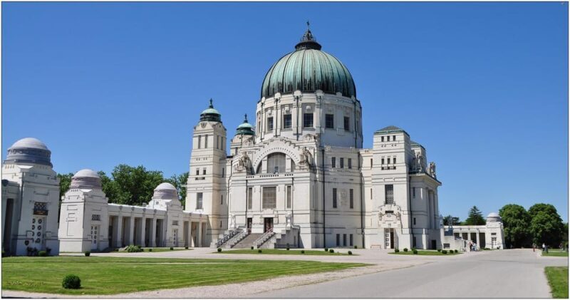 Vienna: Central Cemetery, guided walking tour with fascinating secrets - Key Points