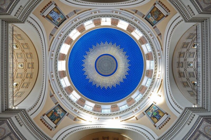 Vienna Central Cemetery Walking Tour with Transfers - Key Points