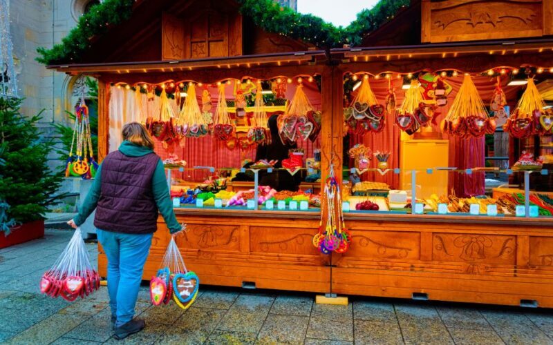 Vienna: Christmas Market Magic Walking Tour with a Local - Exploring Vienna’s Iconic Christmas Markets