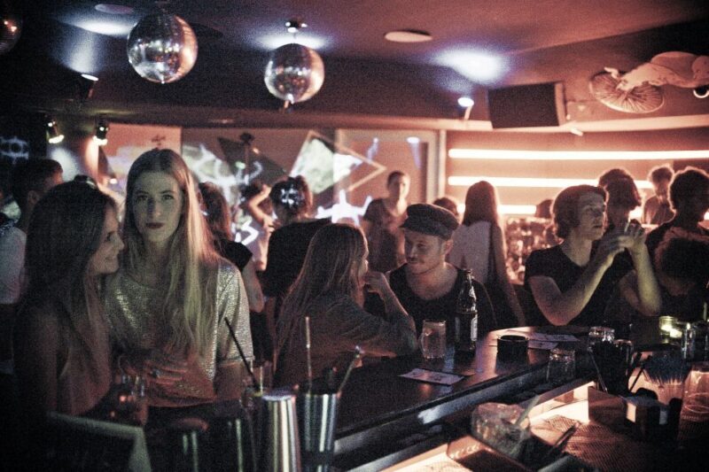 Vienna: City Center Pub Crawl - A Walkthrough of the Tour Experience