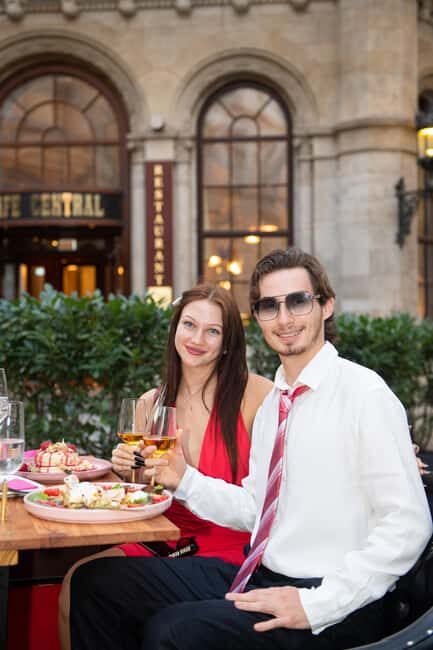 Vienna City Tour and Gourmet Lunch in a Classic Oldtimer - Key Points