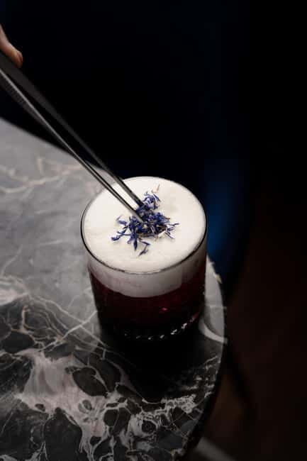 Vienna: Cocktail tasting - What to Expect: Craftsmanship and a Personal Touch
